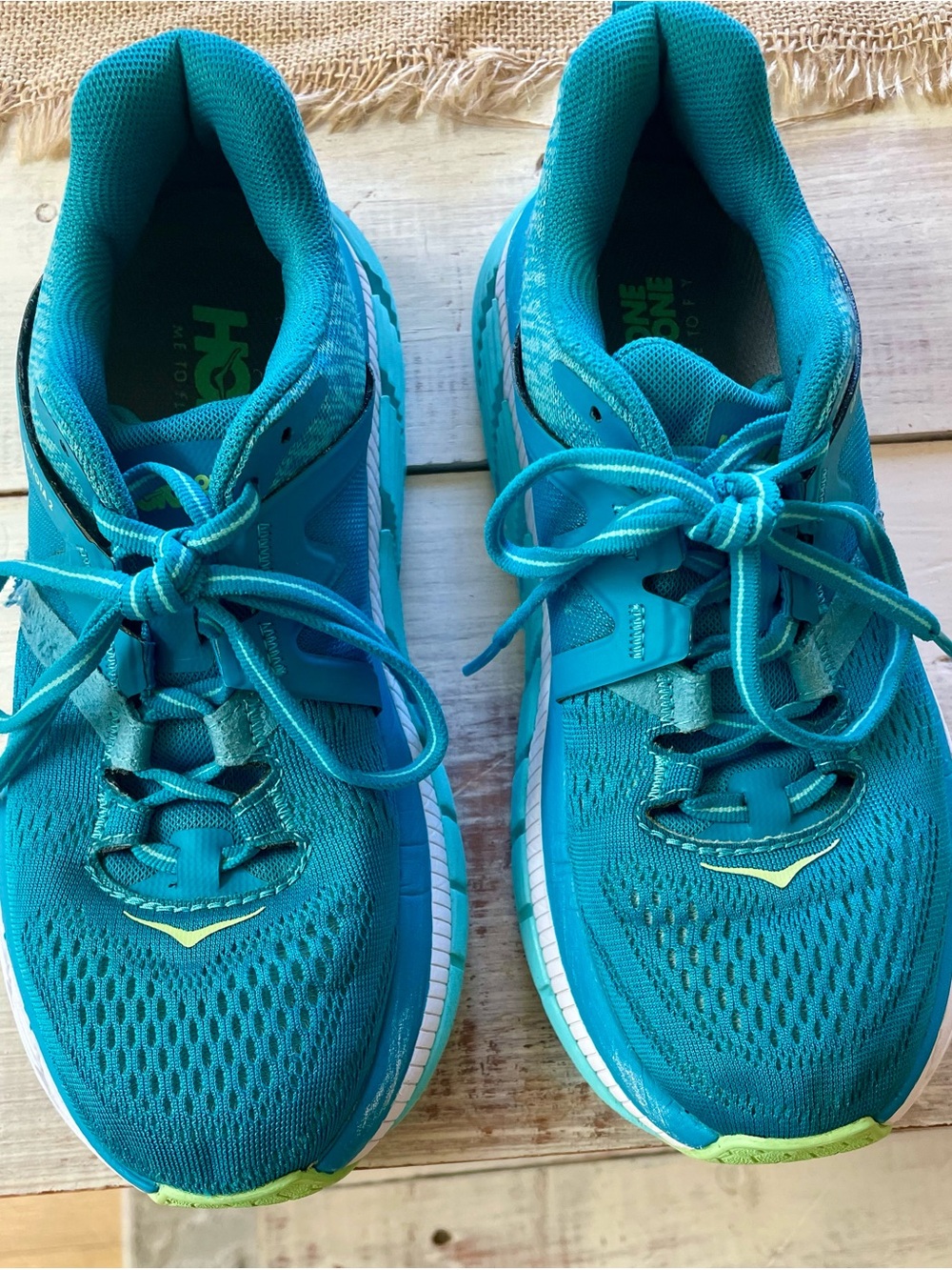 Hoka One One Women's Turquoise/Teal Gaviota Running Sneakers - Picture 2 of 6